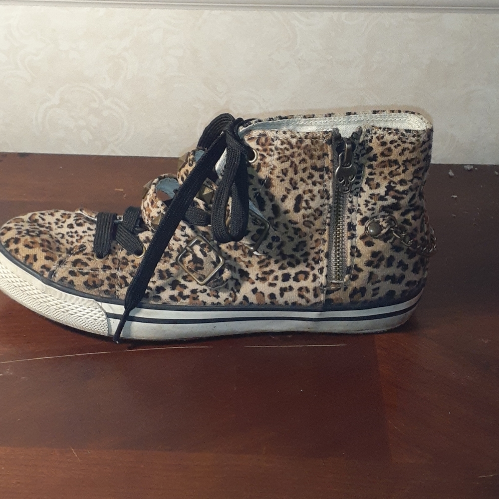 Fashionable Sneakers